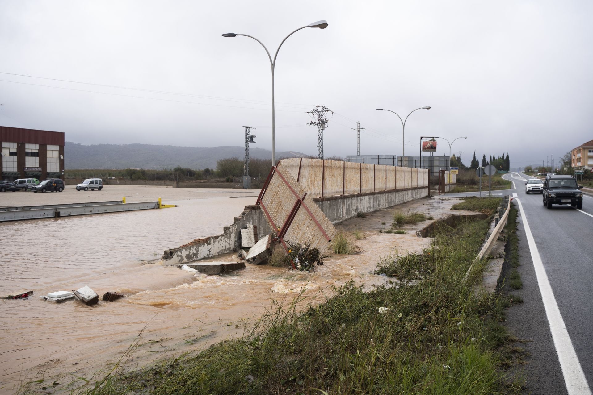 Estragos causados por la DANA, a 29 de octubre de 2024, en Llombai, Valencia.