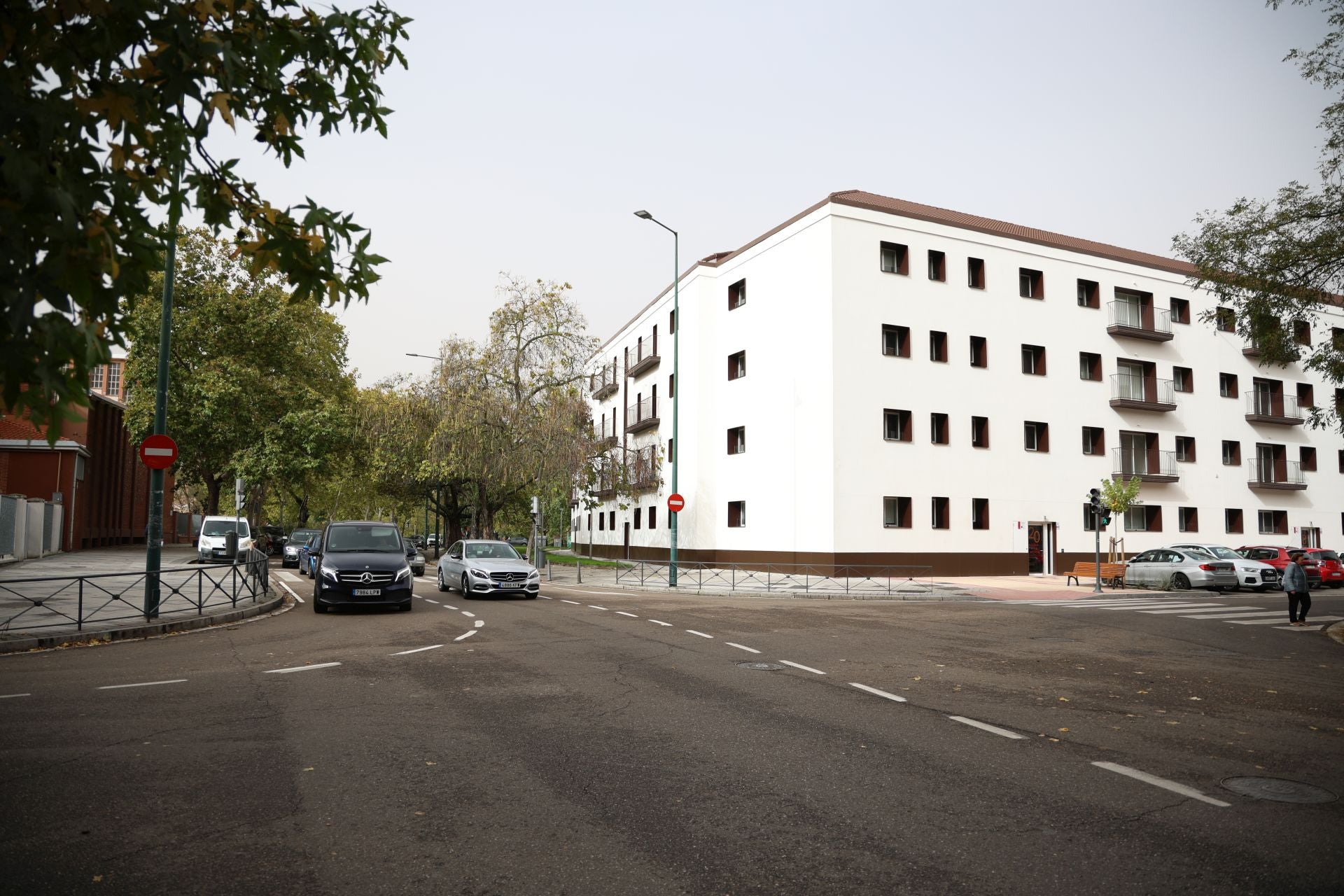 La calle Puente Colgante, en imágenes