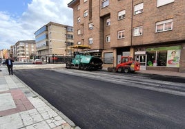 Trabajos en la avenida Castilla y León de Guardo.