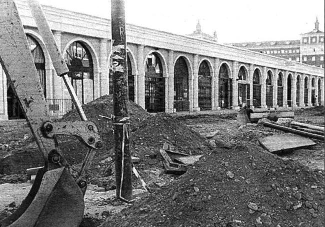 Trabajos de construcción del aparcamiento de la plaza Alberto Fernández de La Rondilla.