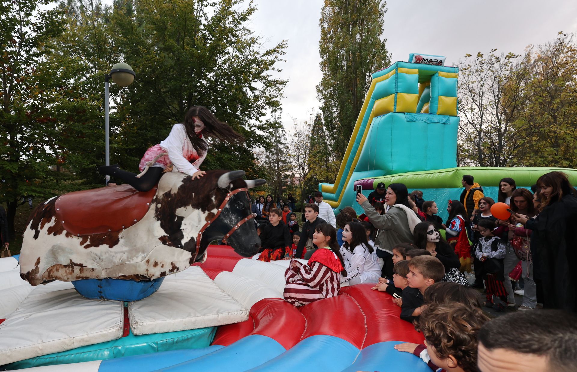 El parque Isla Dos Aguas, epicentro del «miedo y la diversión»