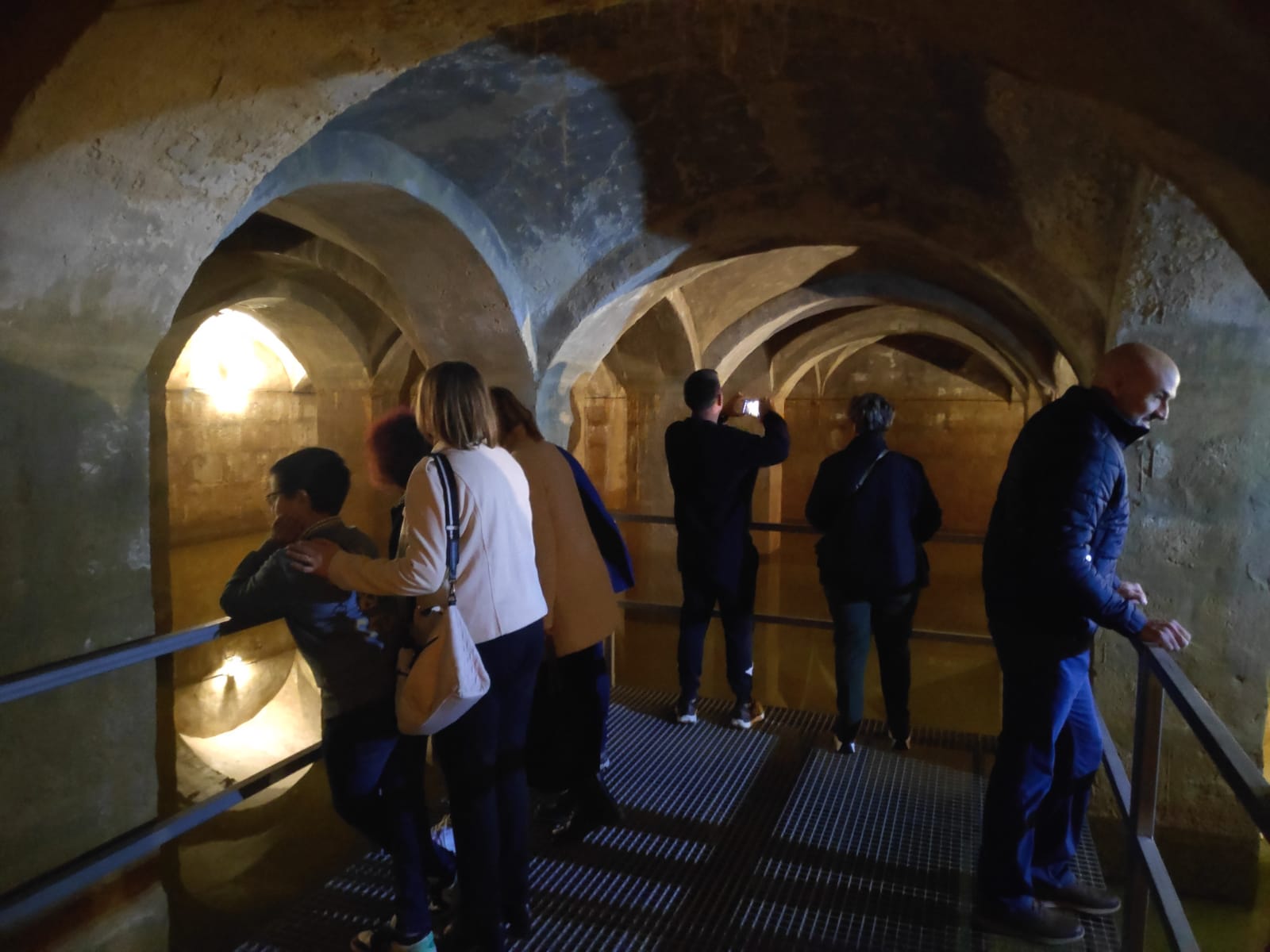 Villalón de Campos enseña sus bodegas