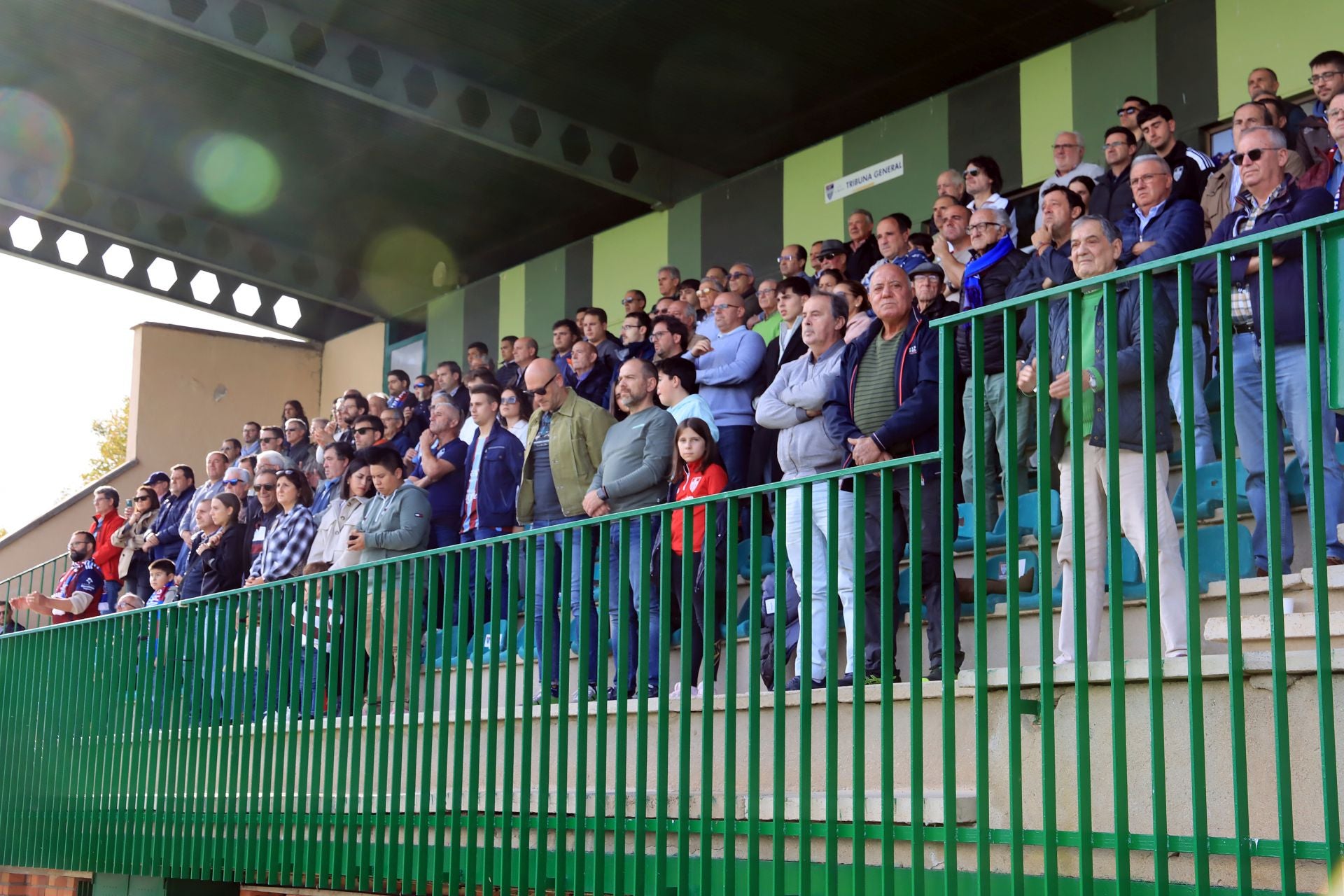 Fotos del empate de la Segoviana ante el Barcelona B