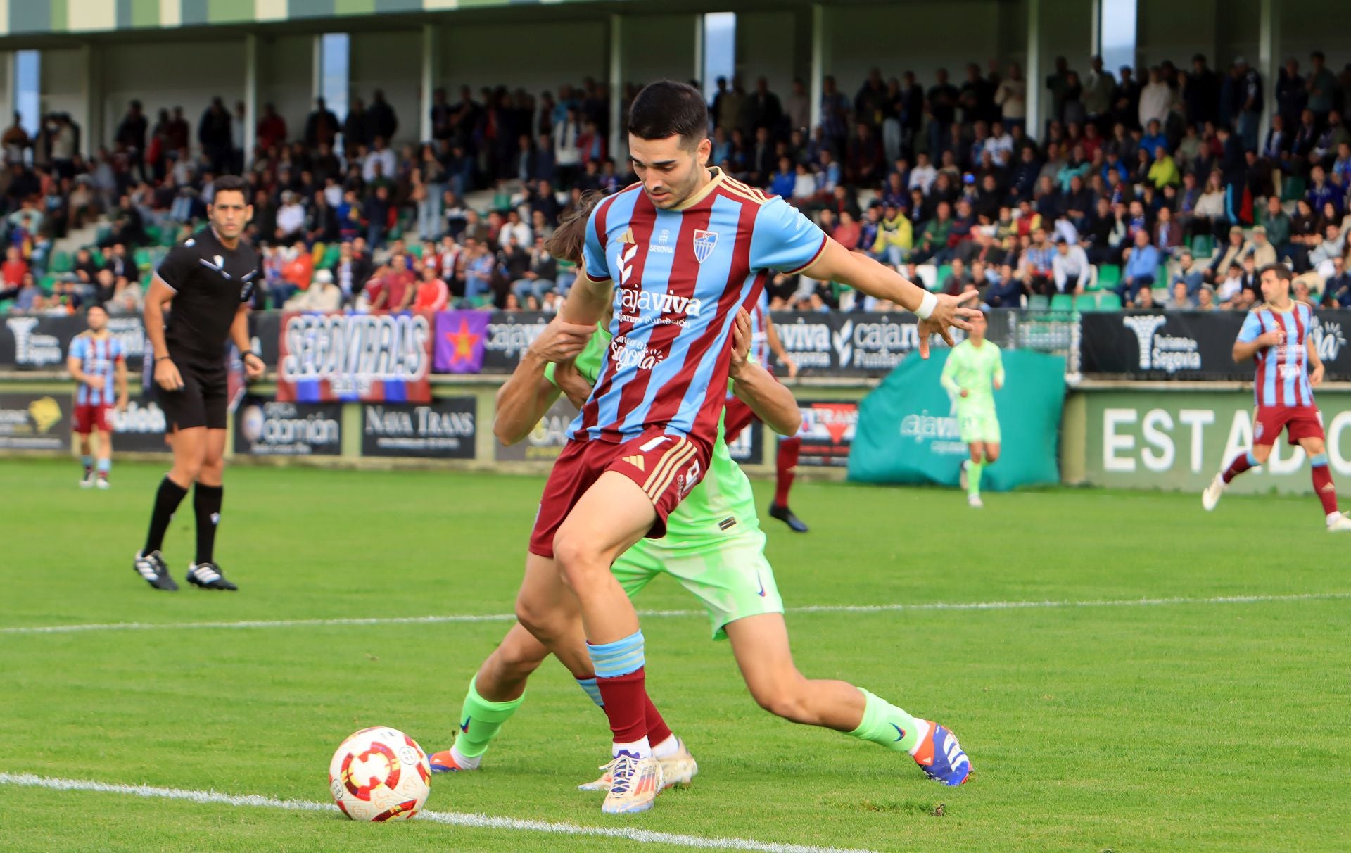 Fotos del empate de la Segoviana ante el Barcelona B