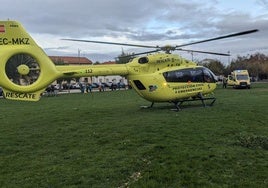 Helicóptero del servicio de Protección Civil y Emergencias de Sacyl enviado al rescate.