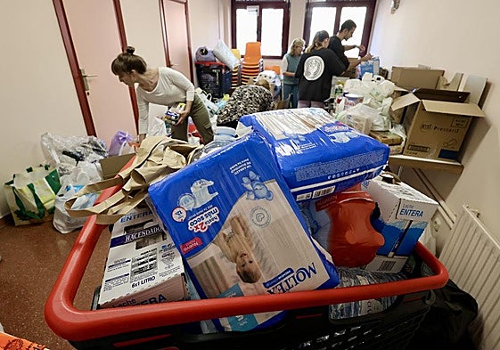 Recogida en el mercado del Campillo, esta mañana.