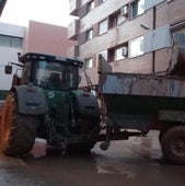 La solidaridad del campo llega a Valencia en forma de maquinaria y alimentos