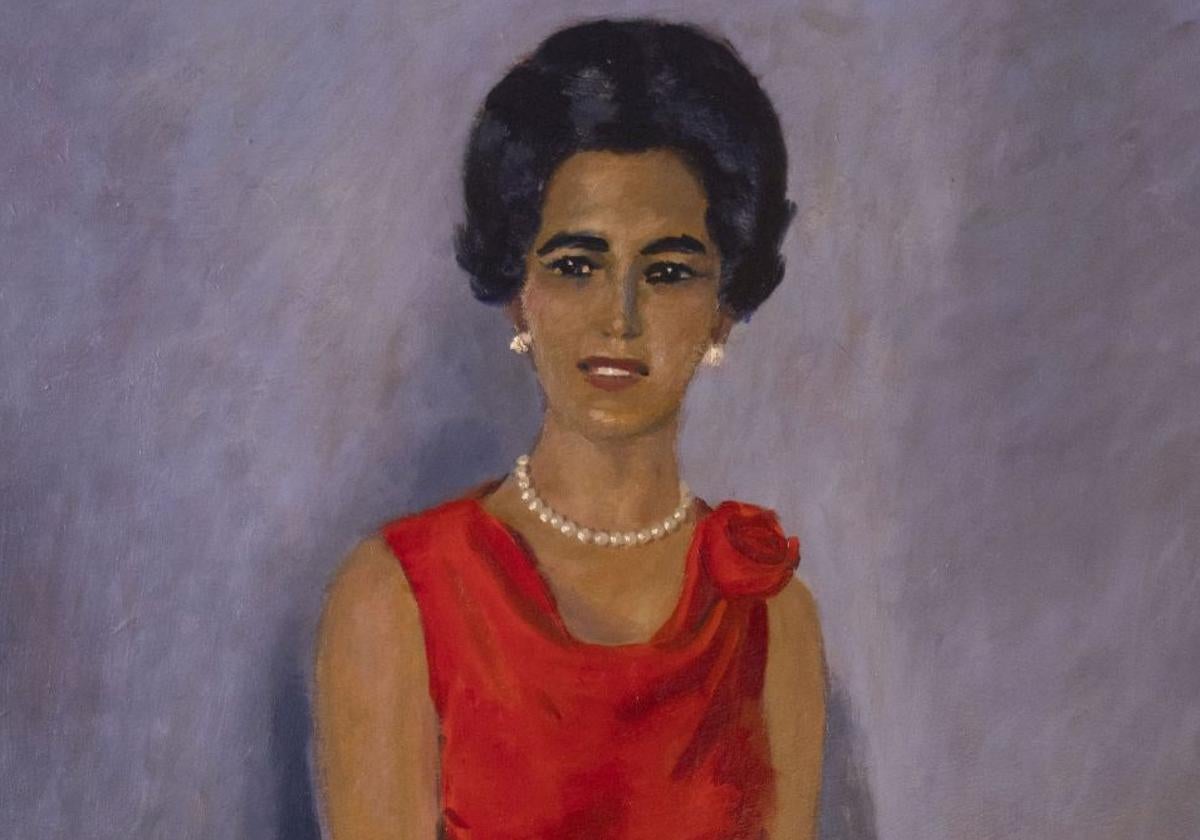 Ángeles de Castro en el retrato realizado por Eduardo García Benito en 1962, inspirador de la novela de Miguel Delibes 'Señora de rojo sobre fondo gris'.