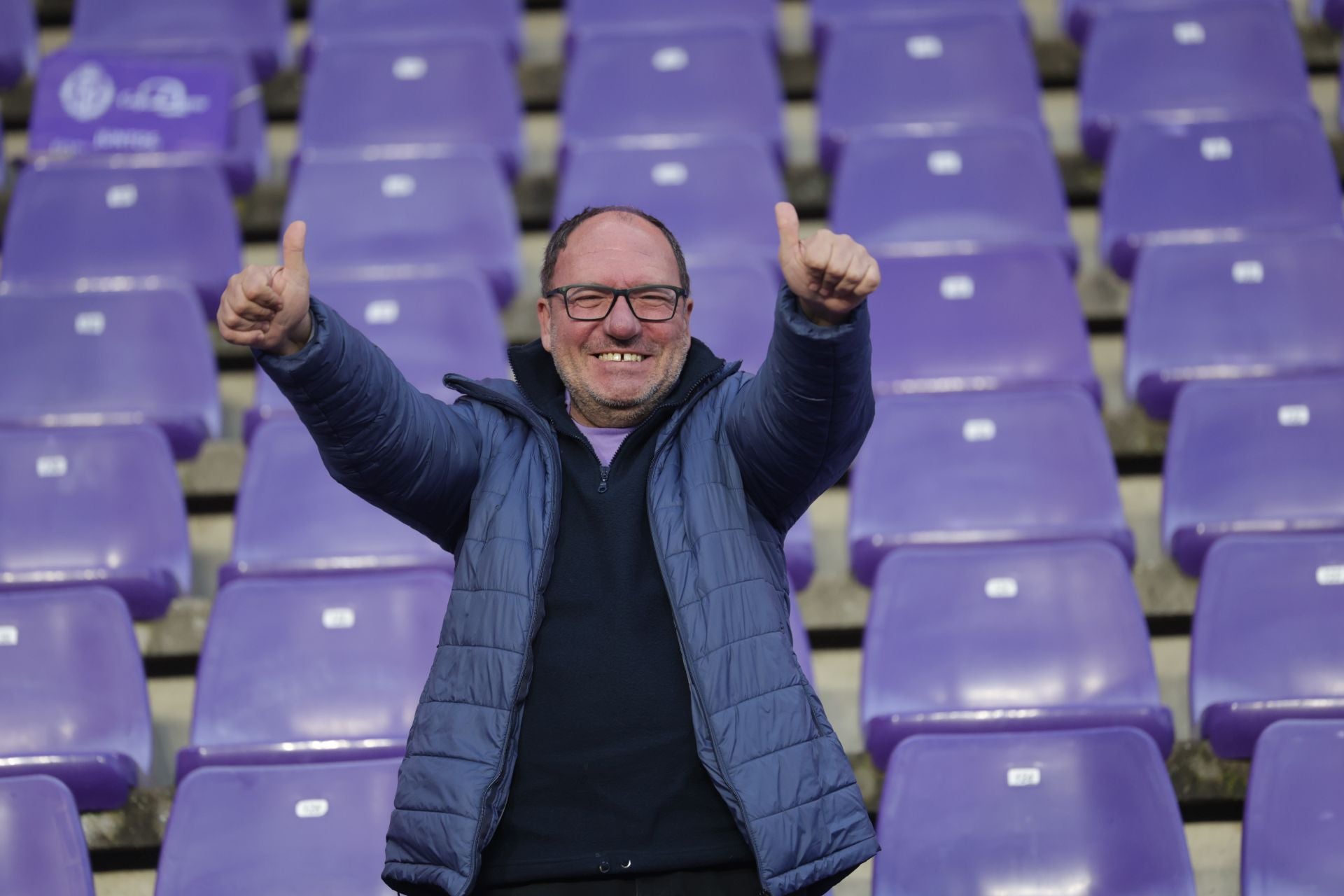 Búscate en la grada del estadio José Zorrilla (2/4)