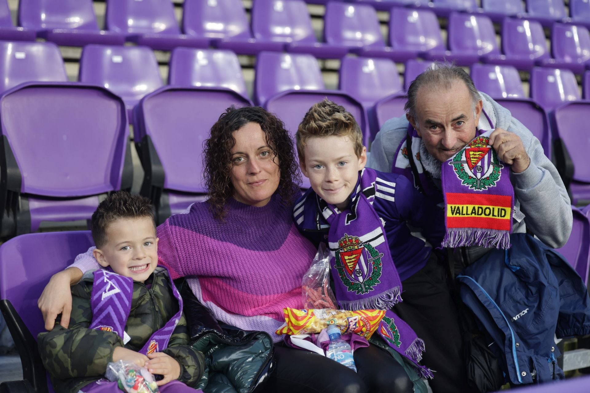 Búscate en la grada del estadio José Zorrilla (3/4)