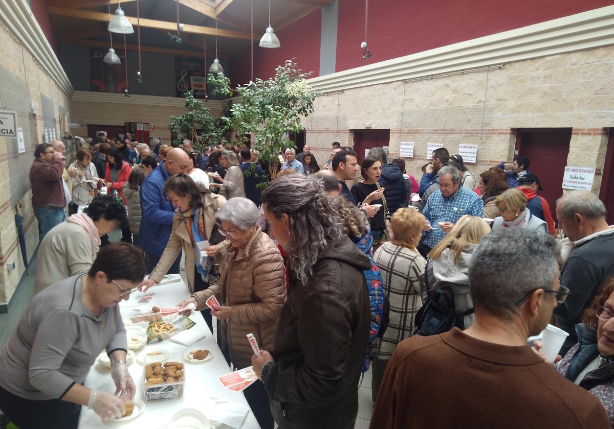 Degustación solidaria a favor de la AECC dentro de la XX Jornada Micológica.