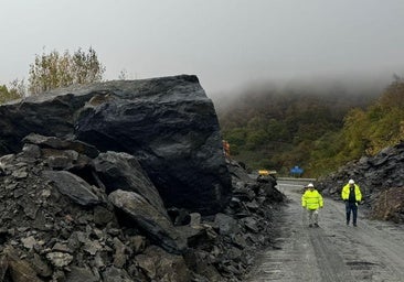 Los trabajos en la Autopista del Huerna tras el argayo «van para largo», según Óscar Puente