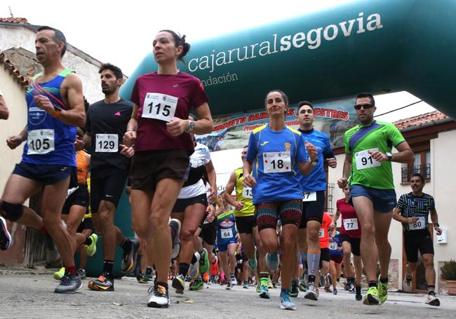 Algunos de los deportistas participantes en la carrera celebrada en la provincia.