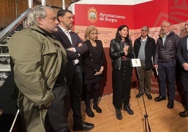 Representantes de las entidades sociales tras la reunión fallida con PP y Vox en el Ayuntamiento.