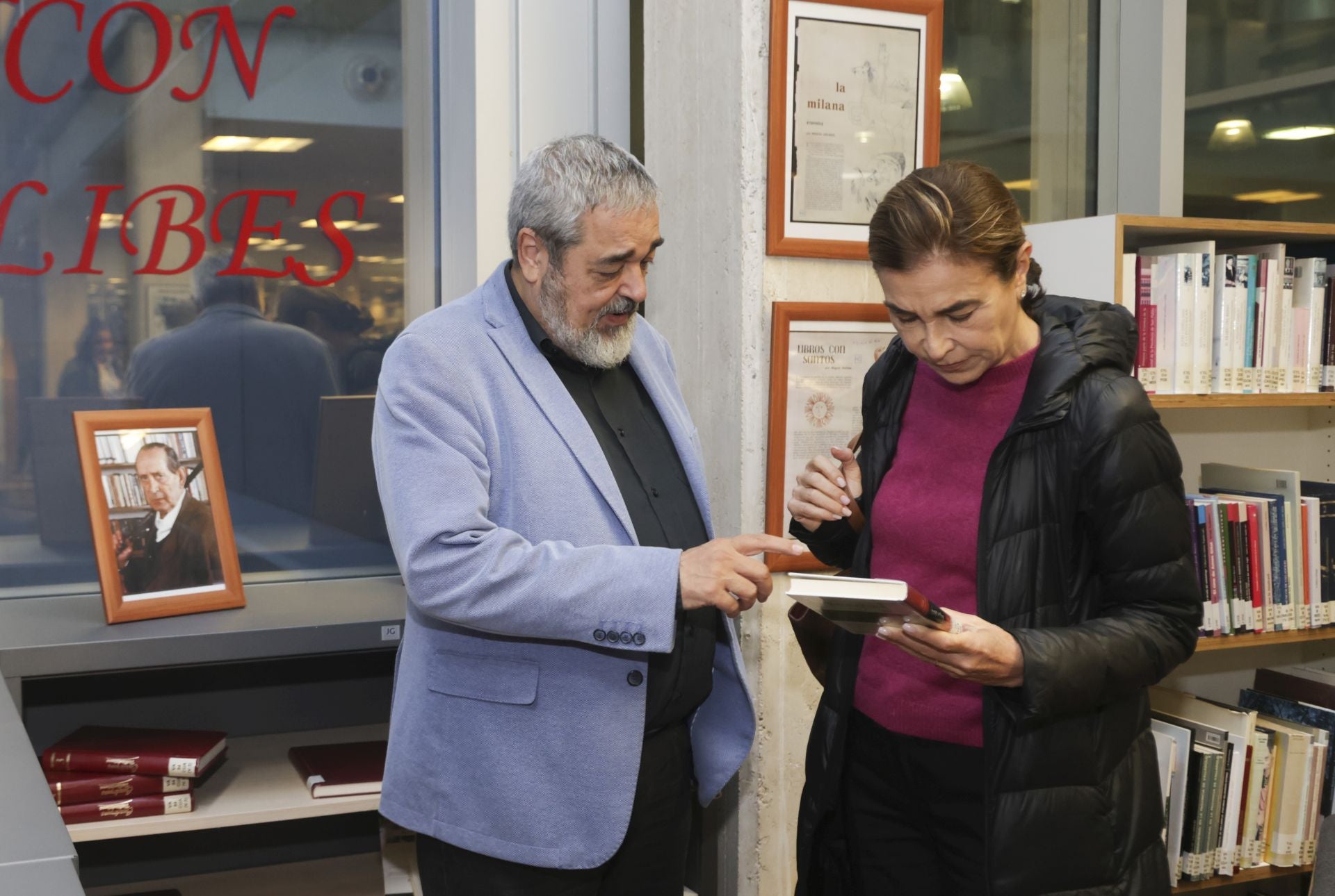 Carmen Posadas en el Aula de Cultura de Arroyo