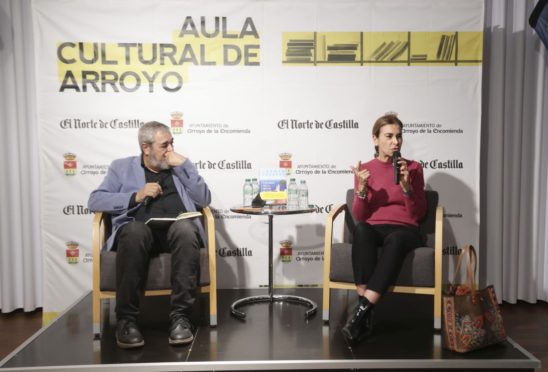 Carmen Posadas en el Aula de Cultura de Arroyo