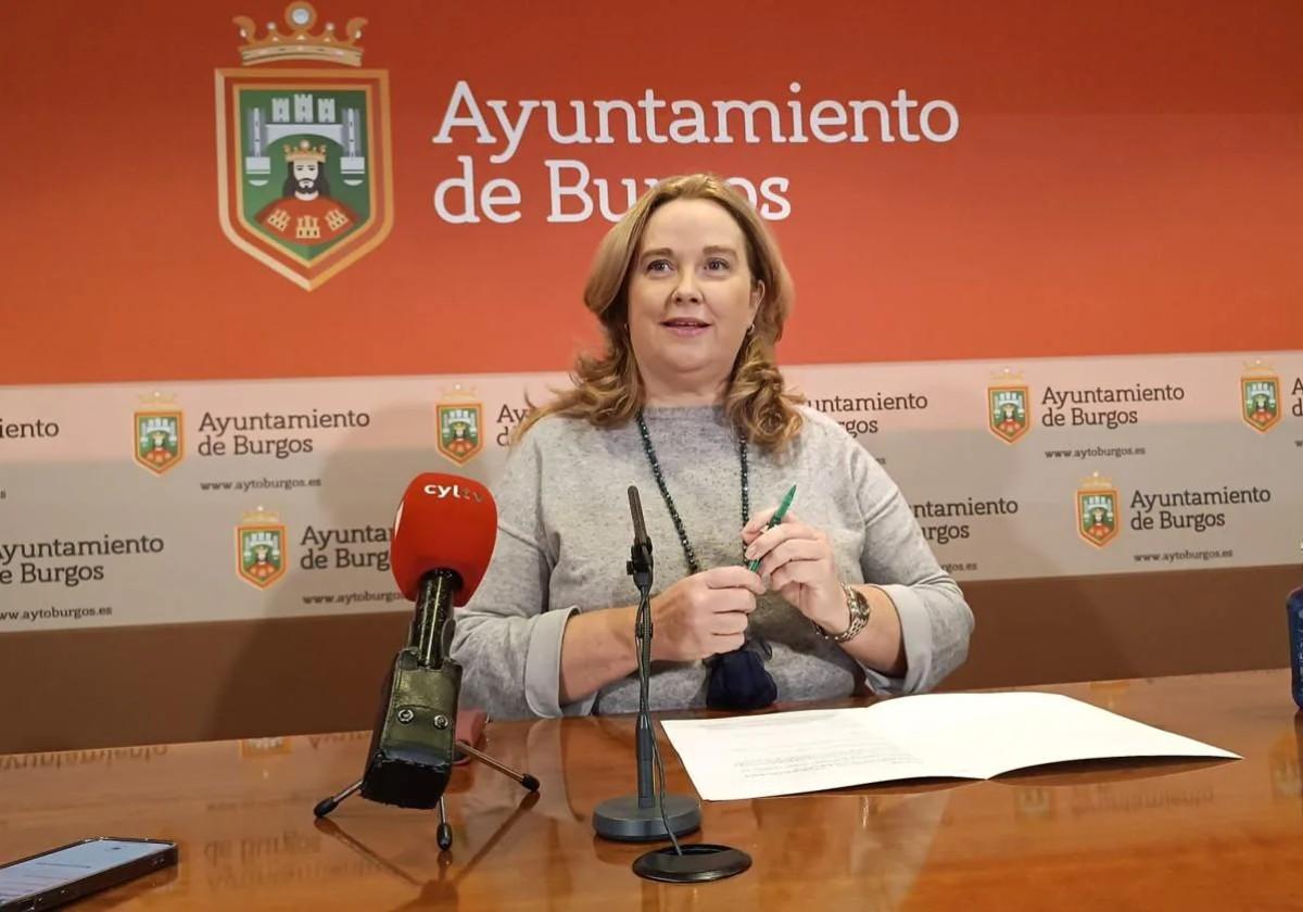 La alcaldesa Cristina Ayala, en la comparecencia de este jueves