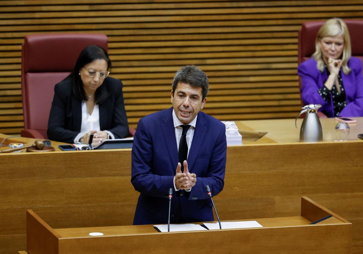 Carlos Mazón, en su discurso en Les Corts valencianas tras las devastadoras inundaciones por la DANA.