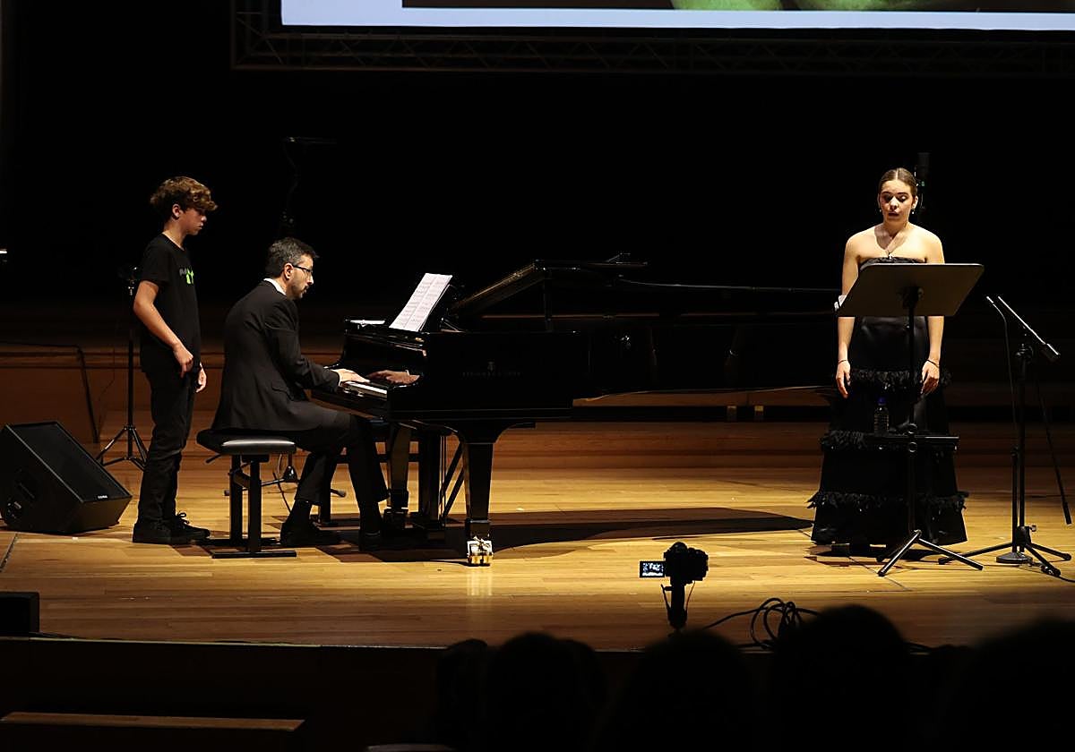 Un momento del concierto solidario en beneficio de Asalvo.