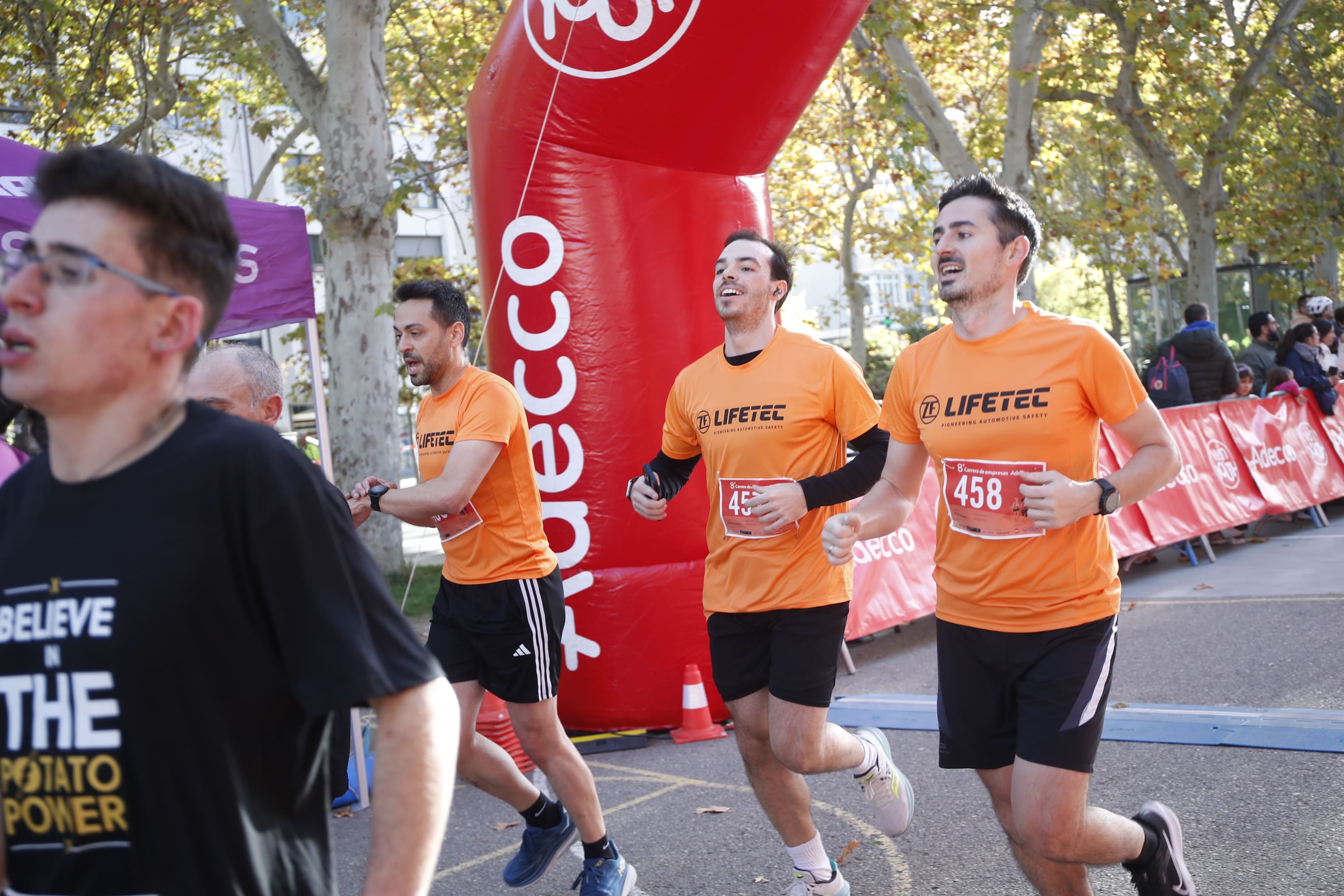 Búscate en la VIII Carrera de Empresas Adecco (3/8)