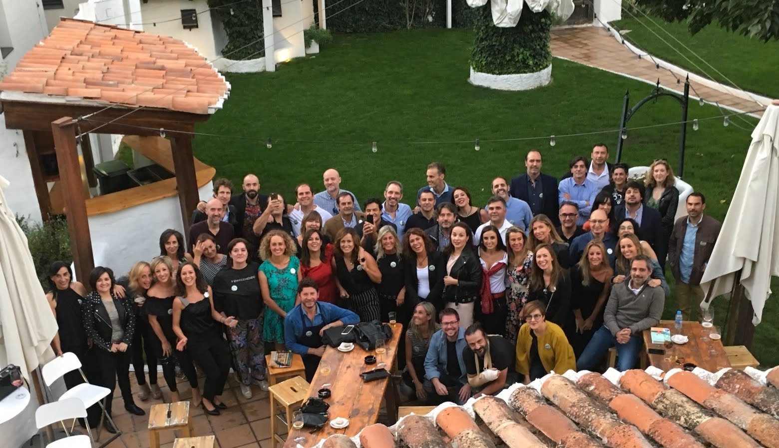 Fiesta celebrada por Mara Torres y sus amigos en el restaurante Llantén por la publicación de su libro 'Los días felices'.