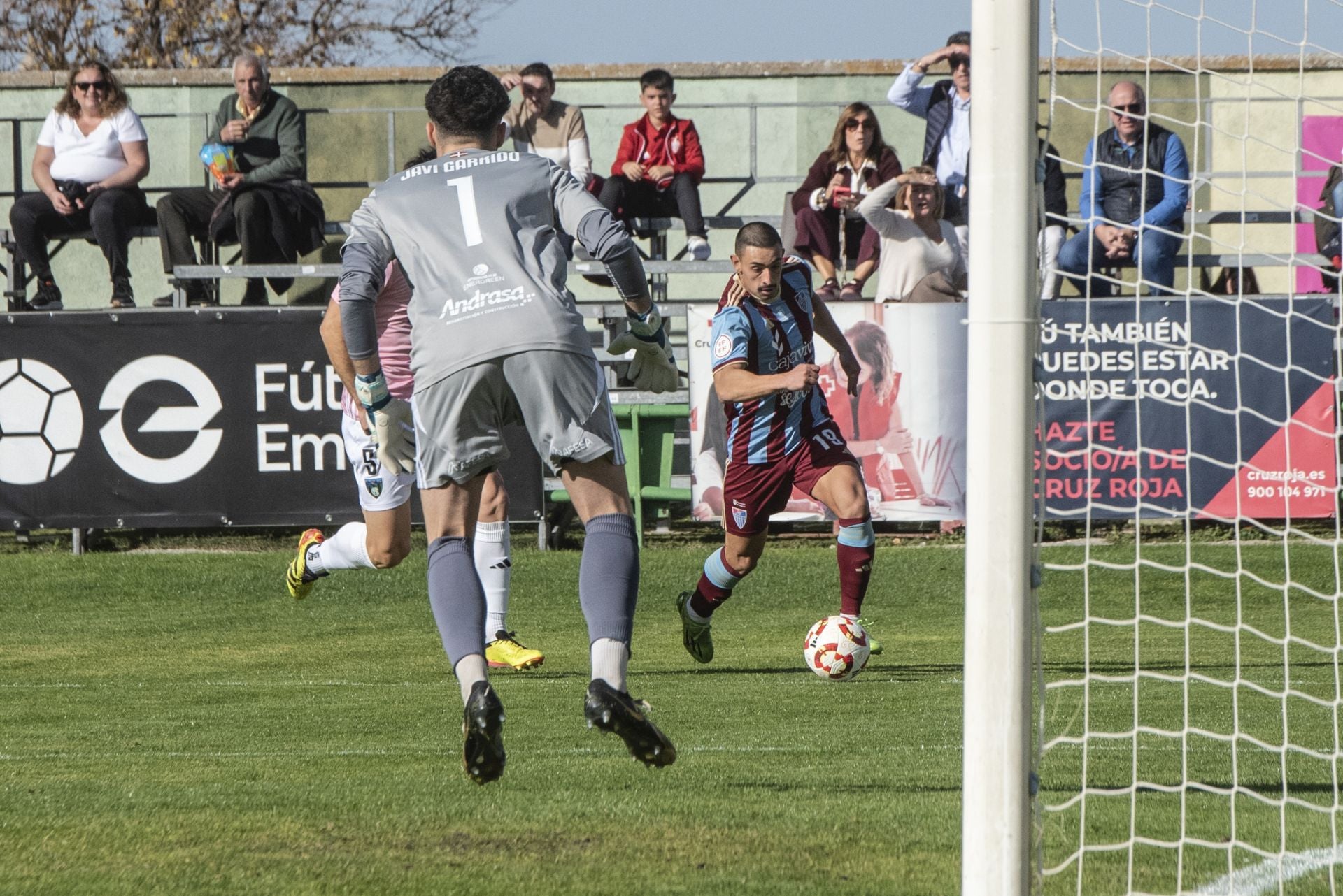 Fotos del partido entre la Segoviana y el Sestao