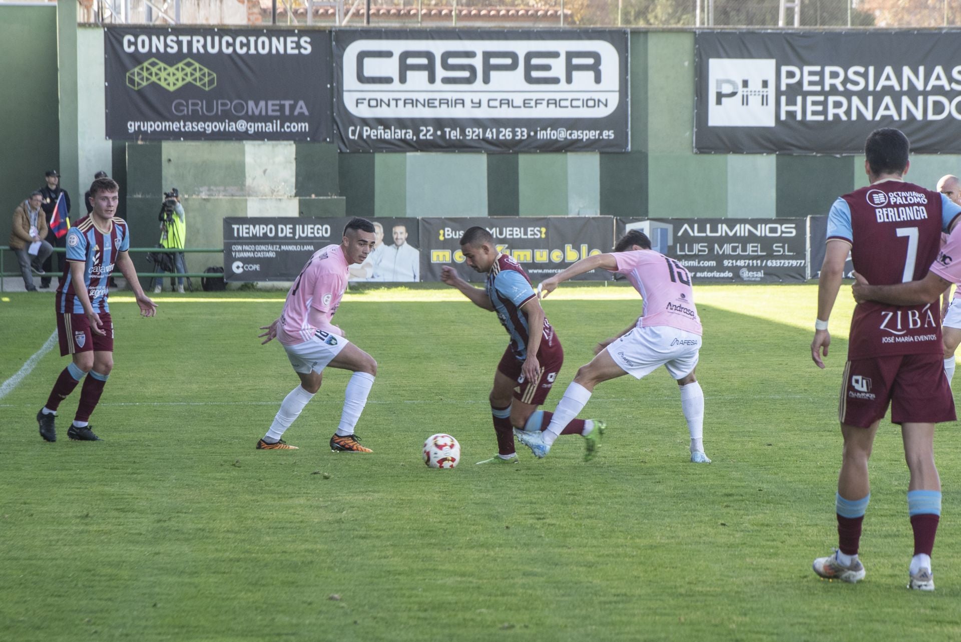 Fotos del partido entre la Segoviana y el Sestao