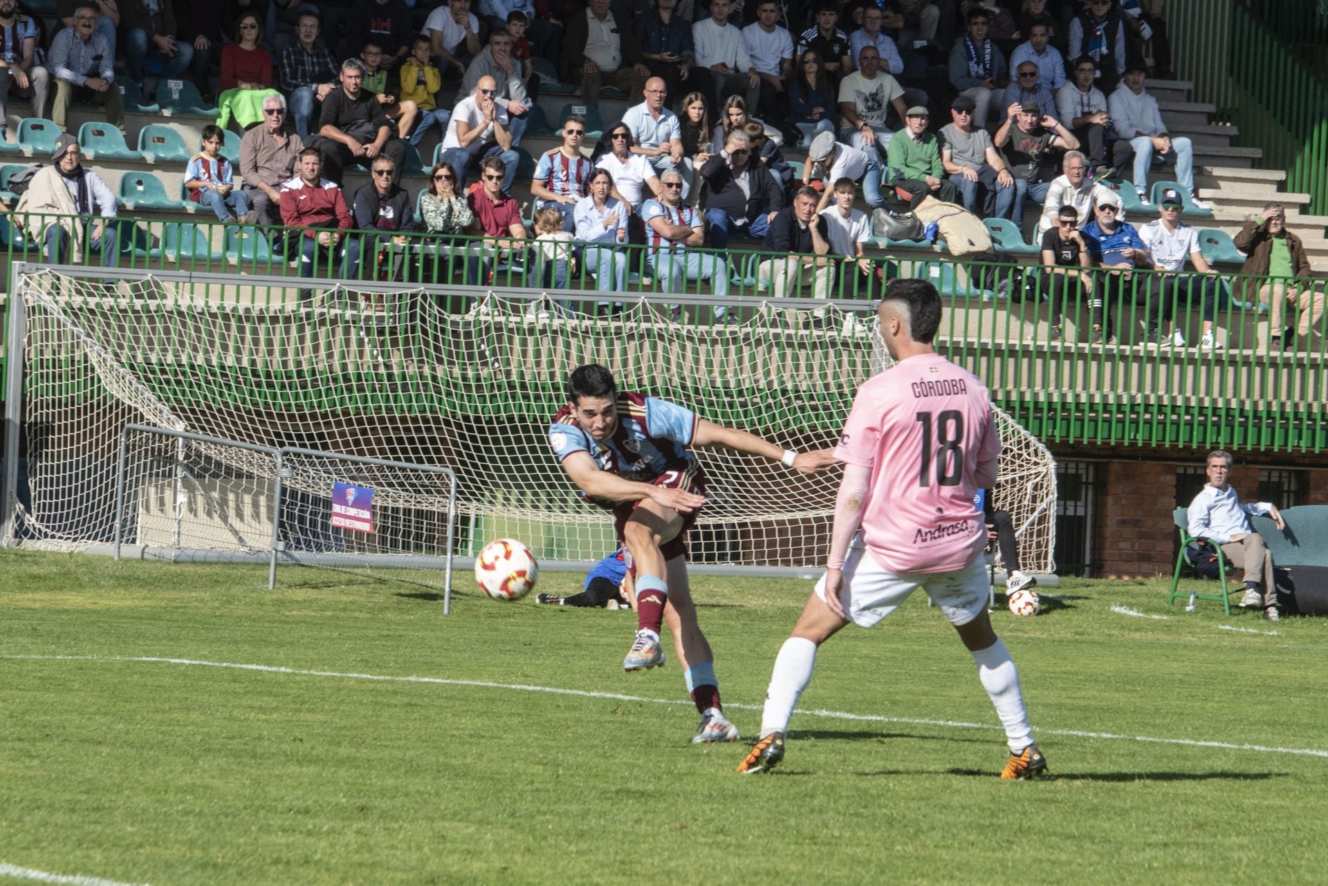 Fotos del partido entre la Segoviana y el Sestao