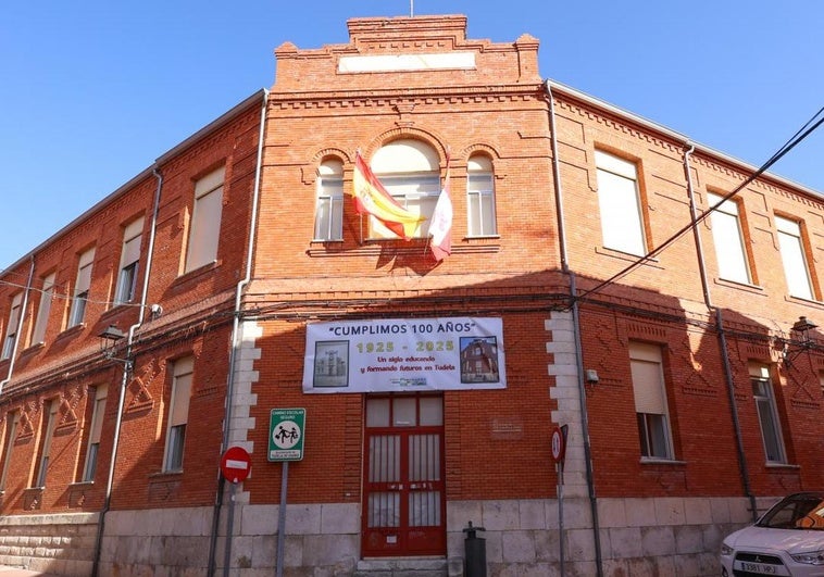 Colegio CEIP Pinoduero en Tudela de Duero.