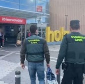 Tres detenidos por robar perfumes valorados en 5.700 euros en Río Shopping