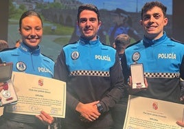 Sara Gallardo, Jorge Herrero y Javier García en el acto de entrega de los reconocimientos celebrado en Salamanca.