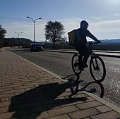 Zaratán convertirá las aceras de la carretera de acceso desde Valladolid en carriles bici-peatonales