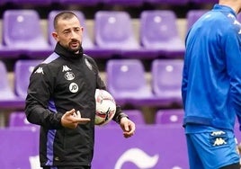 Pedro Ferrer, durante la sesión de entrenamiento del Real Valladolid de este jueves.