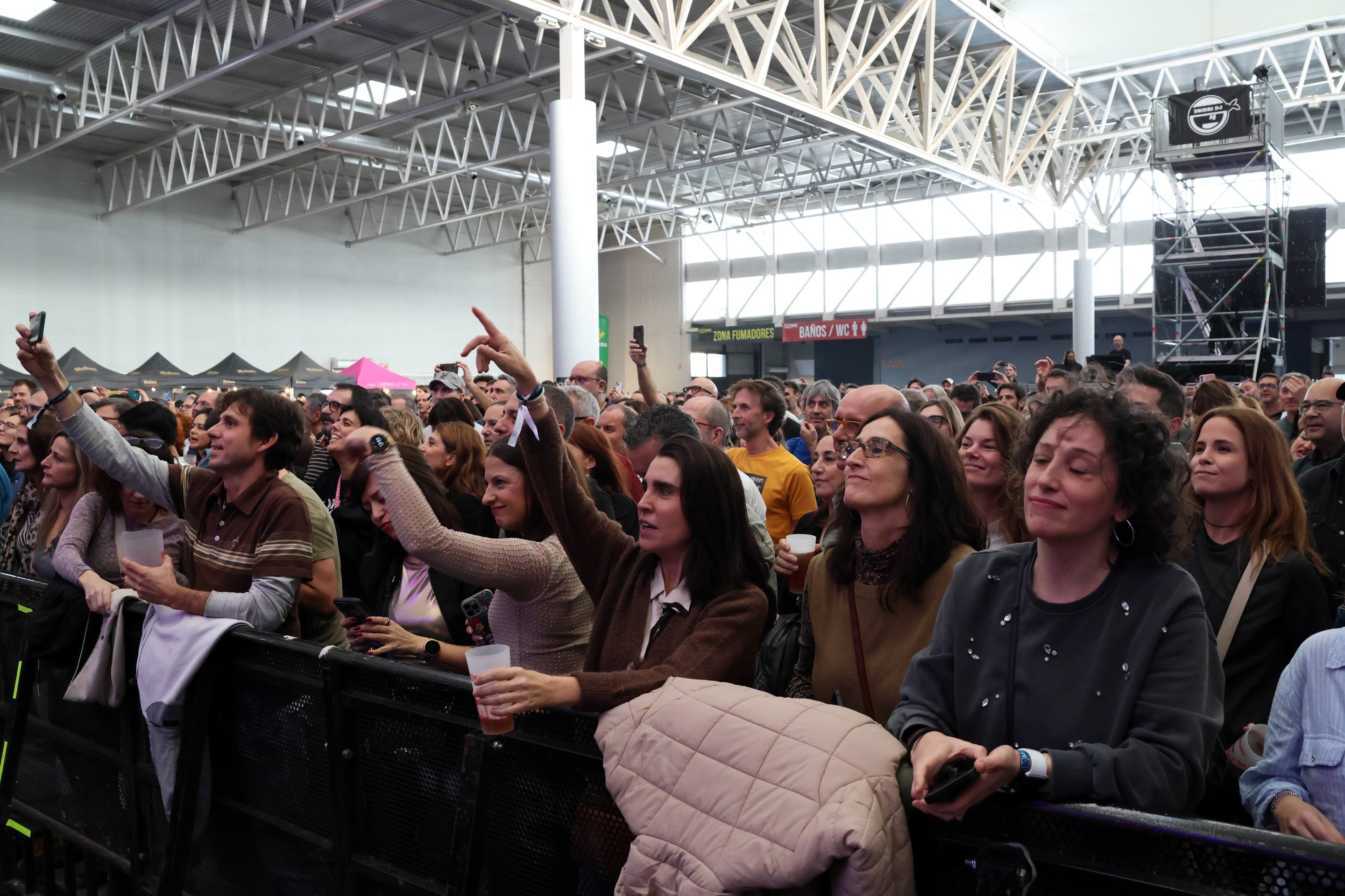 Los conciertos de Coque Malla, Travis Birds y Marta Andrés, en imágenes