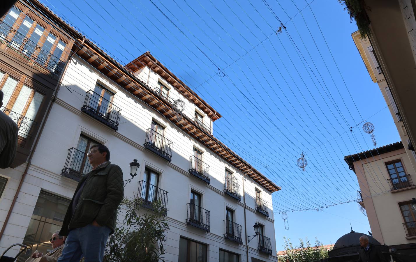 Así se preparan rotondas y rincones de Palencia para la Navidad