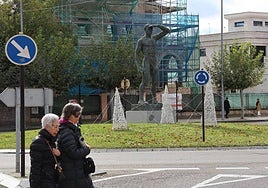 Así se preparan rotondas y rincones de Palencia para la Navidad