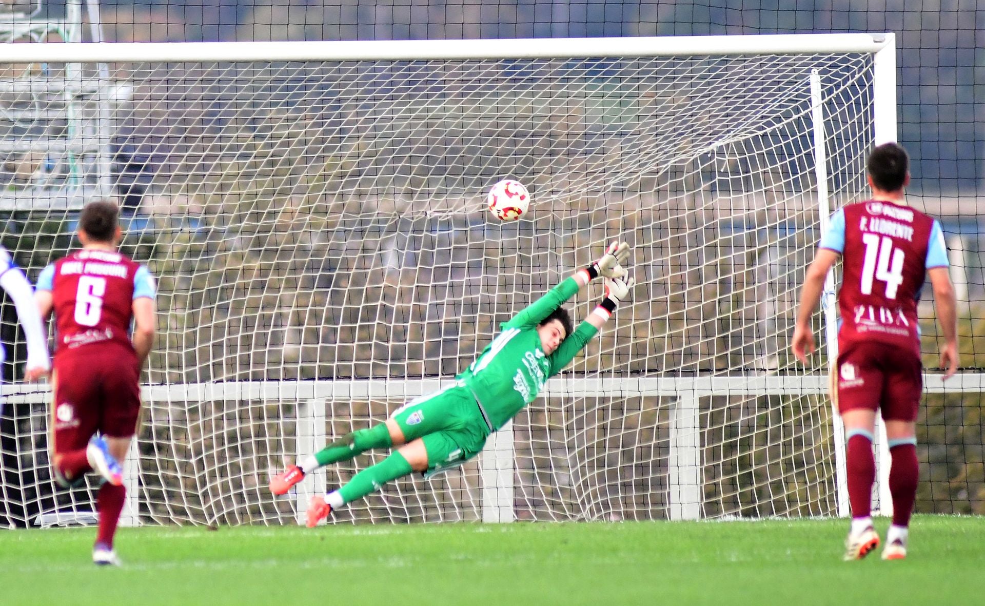 Fotos de la derrota de la Segoviana ante la Real B