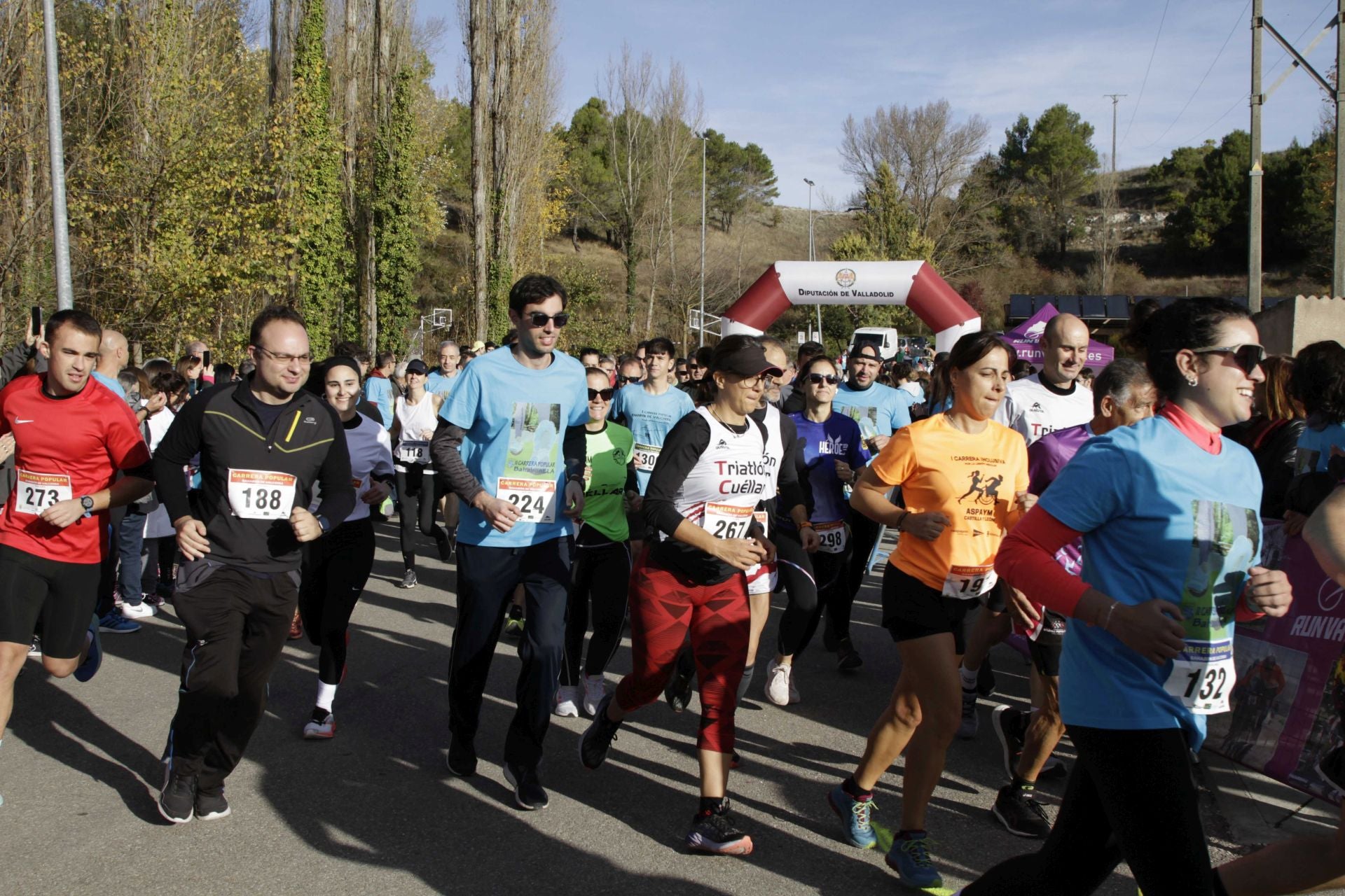 La carrera y marcha solidaria Bahabón, en imágenes