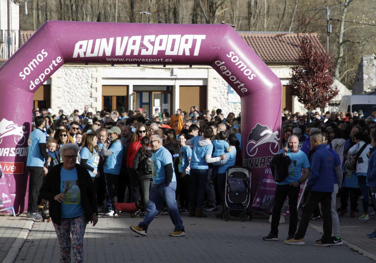 La carrera y marcha solidaria Bahabón, en imágenes