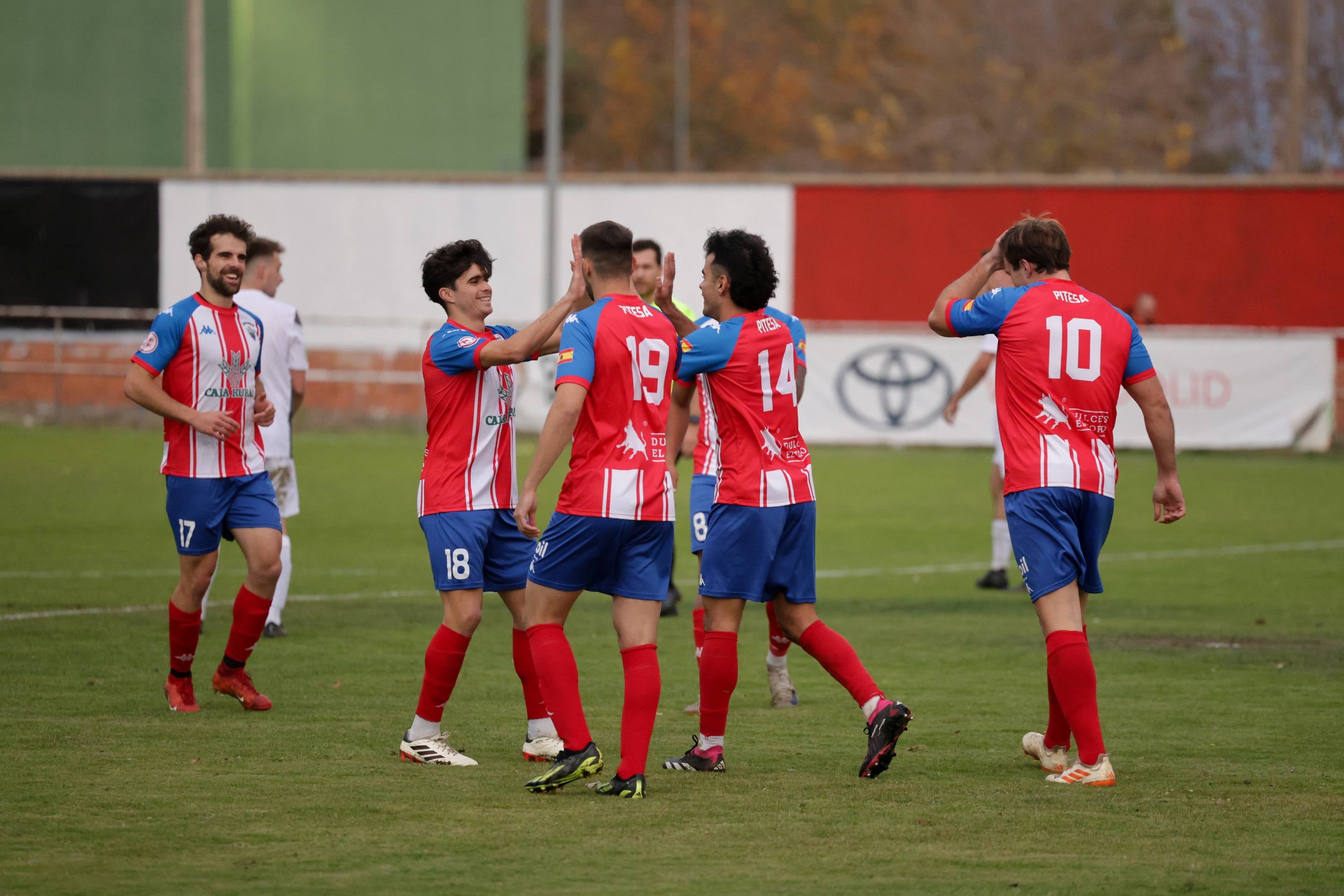 La goleada del Tordesillas al Laguna, en imágenes