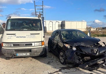 Un herido en una aparatosa colisión en polígono de El Brizo de Aldeamayor