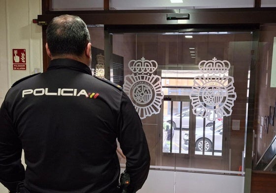 Un agente de la Policía Nacional de Valladolid.