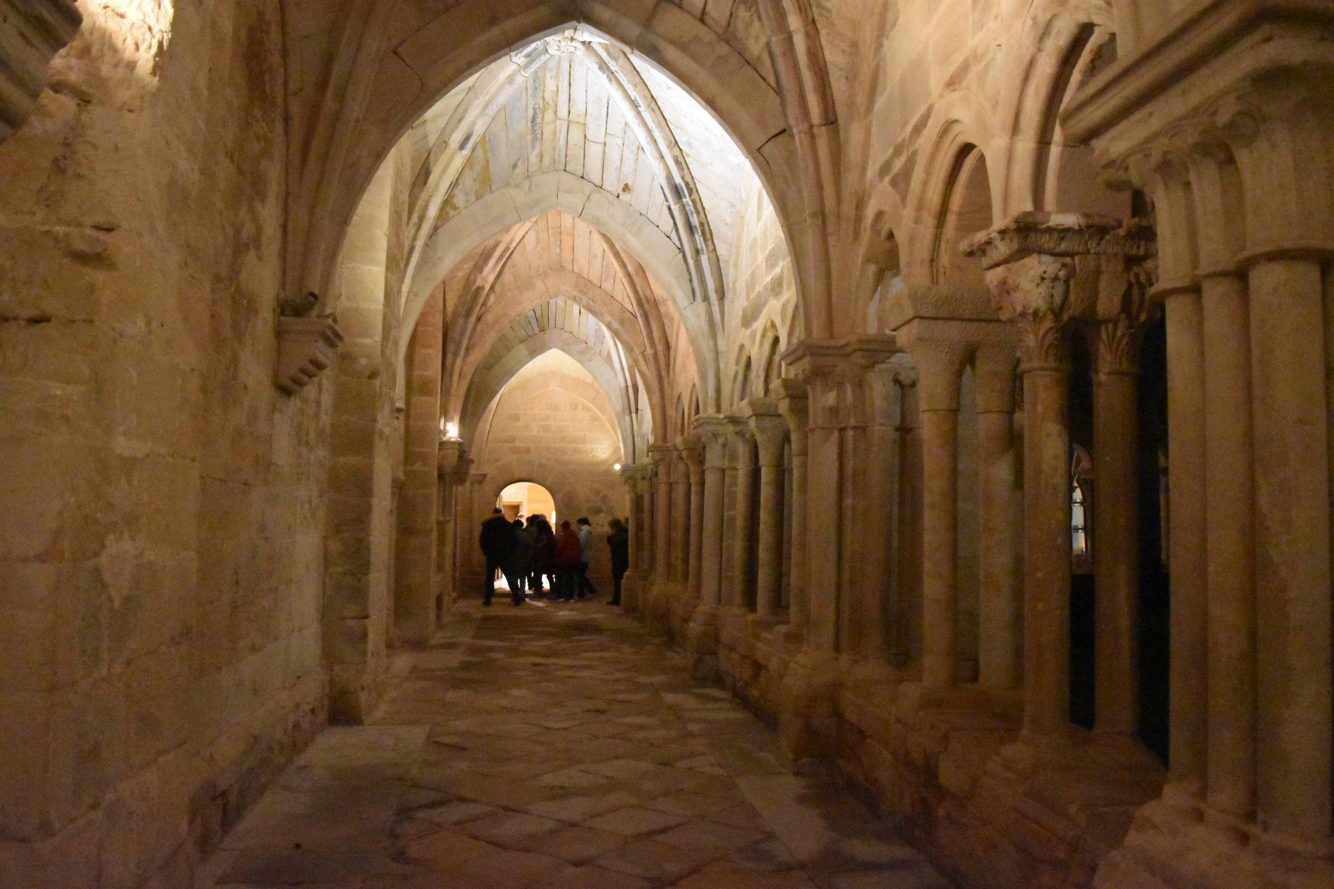 Una visita nocturna por el monasterio de Aguilar