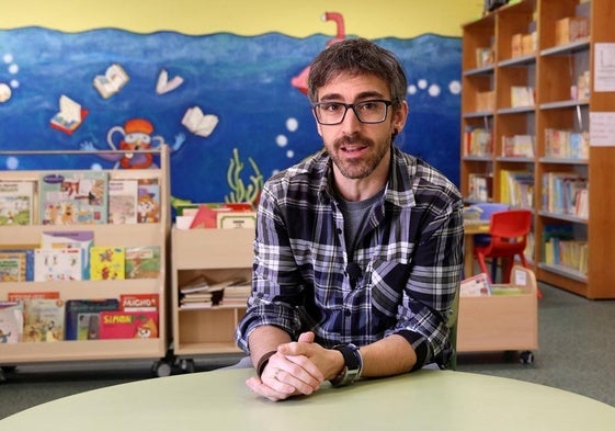 Miguel Ángel Cabero, en el colegio Allúe Morer.