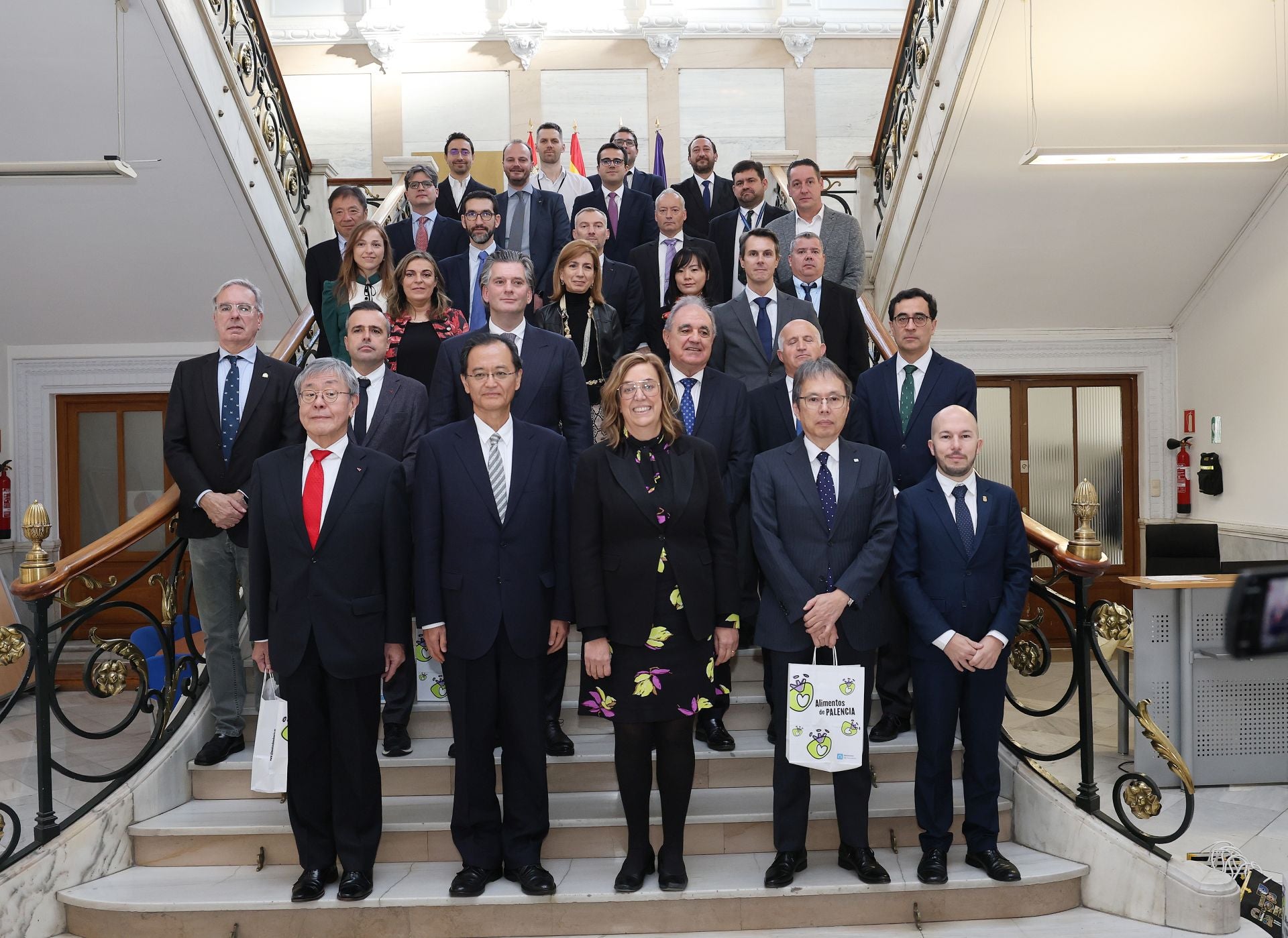 El embajador de Japón visita la Diputación de Palencia