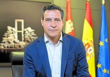 De la Hoz sobre su doble retribución cuando era portavoz en las Cortes: «Es absolutamente normal»