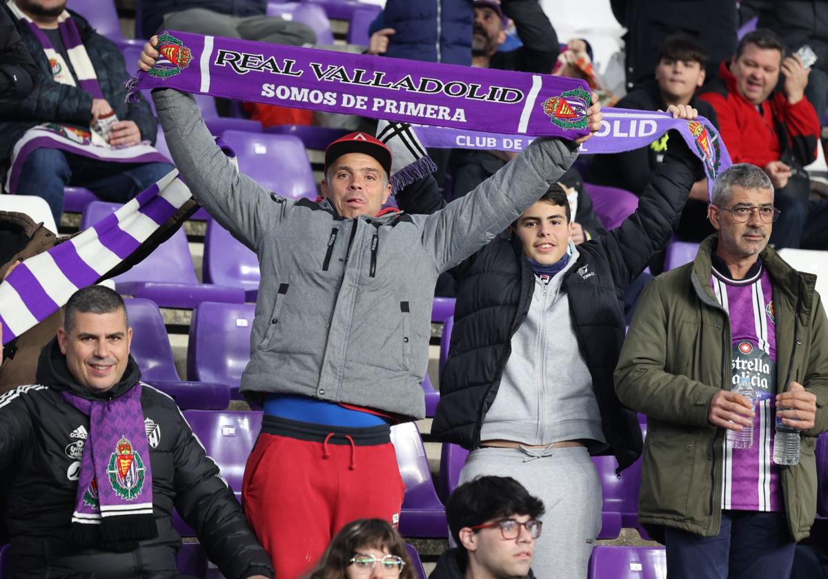 Búscate en la grada del estadio José Zorrilla (3/4)