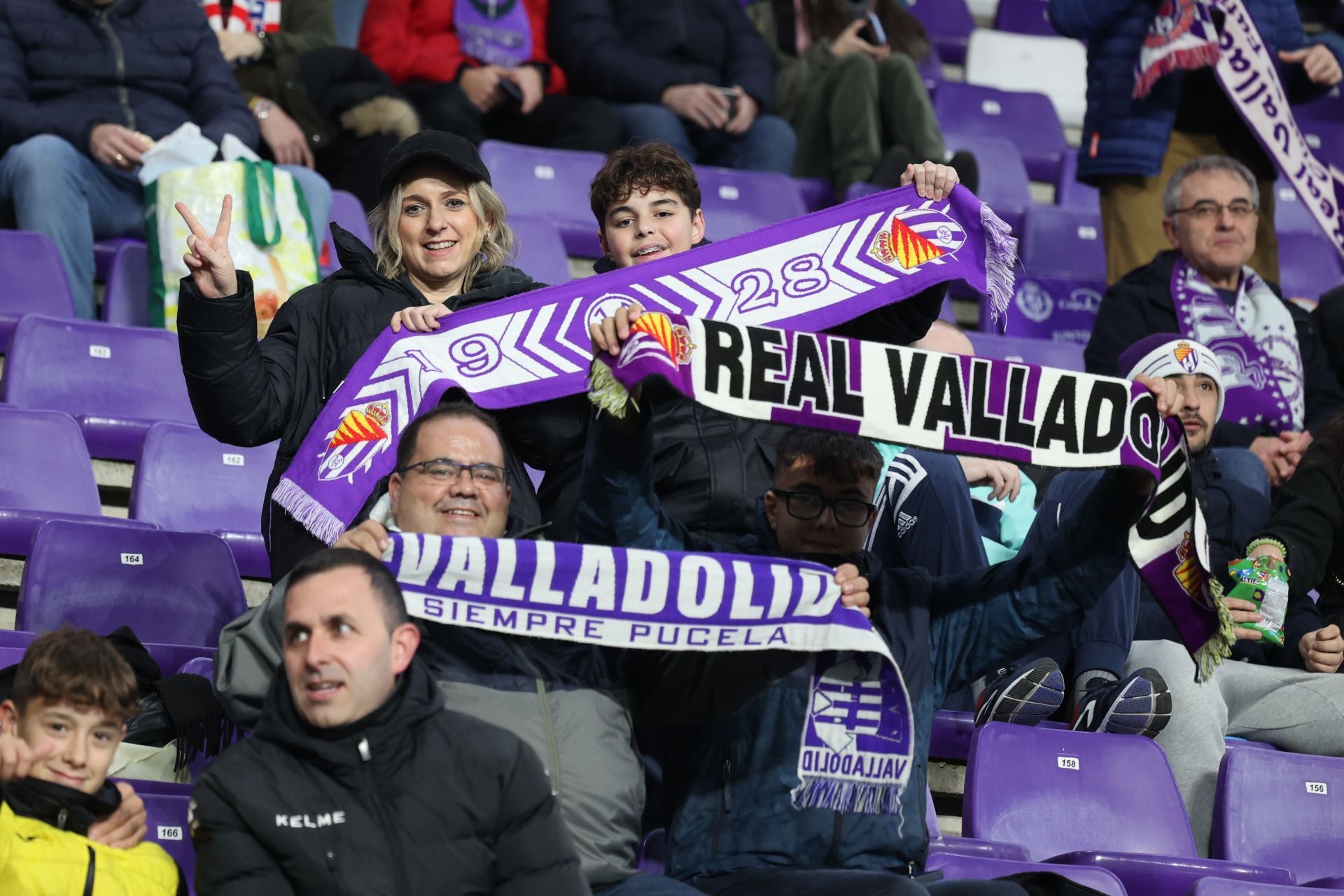 Búscate en la grada del estadio José Zorrilla (4/4)