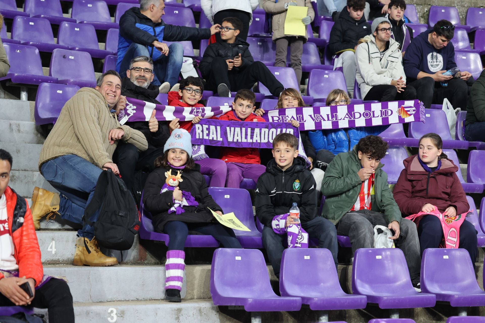 Búscate en la grada del estadio José Zorrilla (4/4)