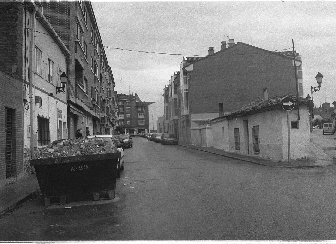 Calle Hernán Cortés con calle Del Pozo en 1997.